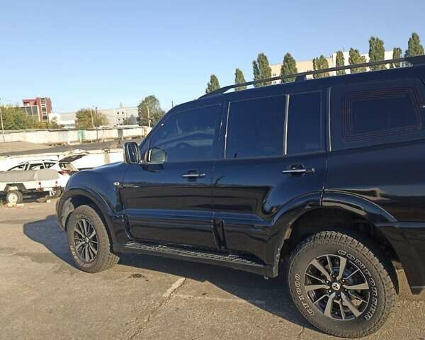 Чорний Міцубісі Паджеро Вагон, об'ємом двигуна 3.5 л та пробігом 270 тис. км за 7500 $, фото 1 на Automoto.ua