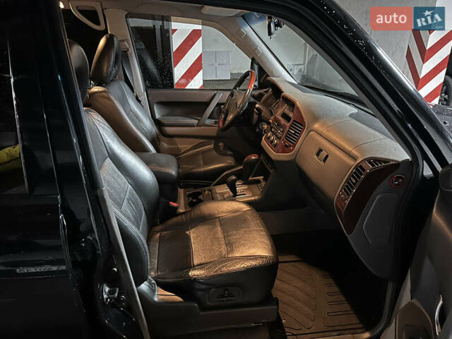 Черный Мицубиси Паджеро Вагон, объемом двигателя 3.2 л и пробегом 254 тыс. км за 10600 $, фото 46 на Automoto.ua