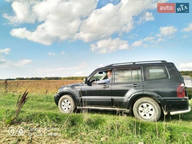 Чорний Міцубісі Паджеро Вагон, об'ємом двигуна 3.5 л та пробігом 242 тис. км за 9000 $, фото 4 на Automoto.ua