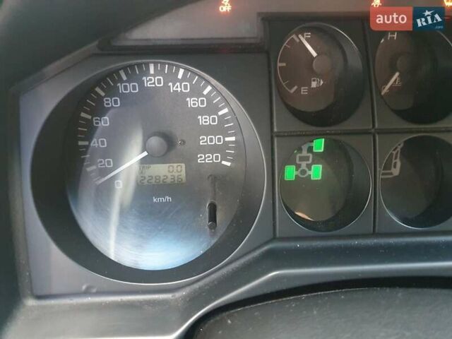 Чорний Міцубісі Паджеро Вагон, об'ємом двигуна 3 л та пробігом 228 тис. км за 12000 $, фото 3 на Automoto.ua