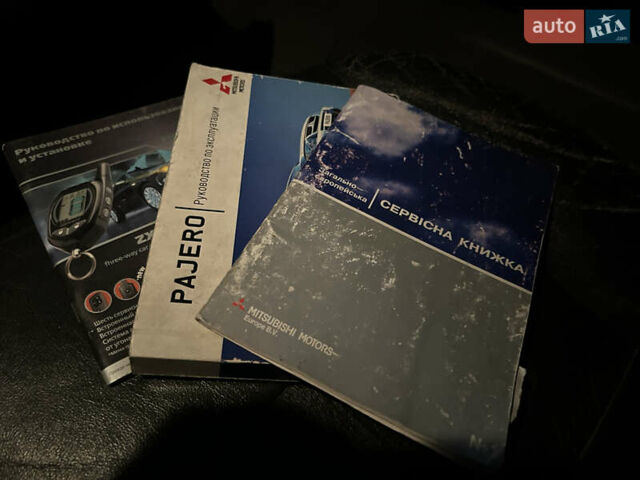Черный Мицубиси Паджеро Вагон, объемом двигателя 3.2 л и пробегом 254 тыс. км за 10600 $, фото 56 на Automoto.ua