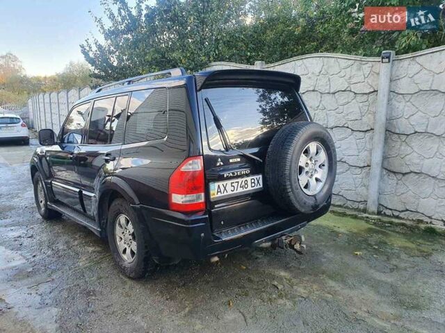 Чорний Міцубісі Паджеро Вагон, об'ємом двигуна 3 л та пробігом 228 тис. км за 12000 $, фото 5 на Automoto.ua