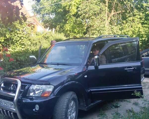 Чорний Міцубісі Паджеро Вагон, об'ємом двигуна 3.5 л та пробігом 242 тис. км за 9000 $, фото 1 на Automoto.ua