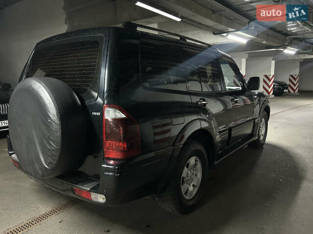 Черный Мицубиси Паджеро Вагон, объемом двигателя 3.2 л и пробегом 254 тыс. км за 10600 $, фото 3 на Automoto.ua