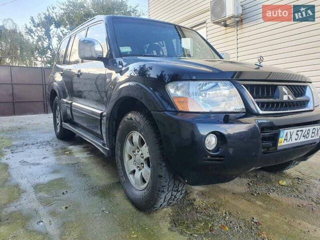 Чорний Міцубісі Паджеро Вагон, об'ємом двигуна 3 л та пробігом 228 тис. км за 12000 $, фото 1 на Automoto.ua