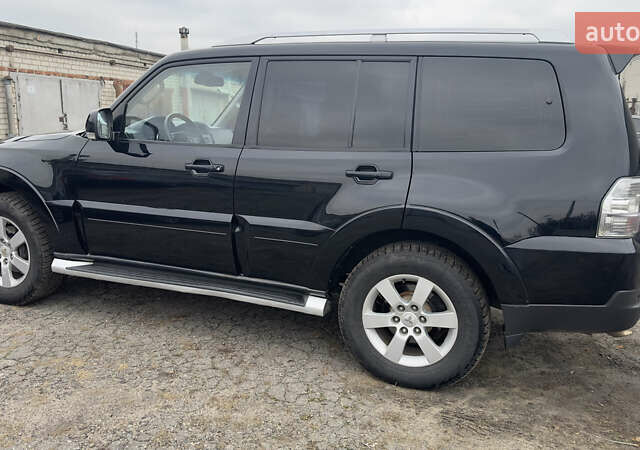 Чорний Міцубісі Паджеро Вагон, об'ємом двигуна 3.8 л та пробігом 207 тис. км за 9950 $, фото 5 на Automoto.ua