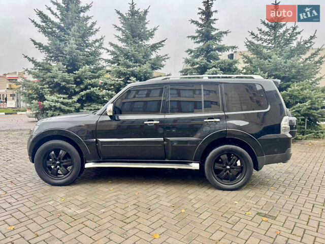 Чорний Міцубісі Паджеро Вагон, об'ємом двигуна 2.97 л та пробігом 220 тис. км за 9999 $, фото 7 на Automoto.ua