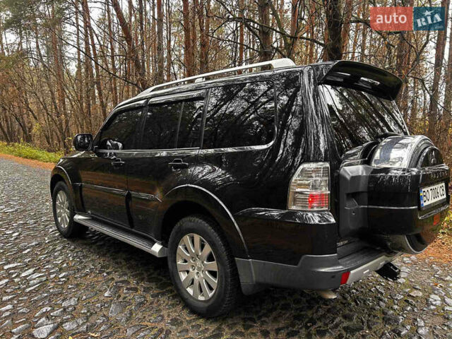 Чорний Міцубісі Паджеро Вагон, об'ємом двигуна 3.2 л та пробігом 270 тис. км за 12950 $, фото 19 на Automoto.ua