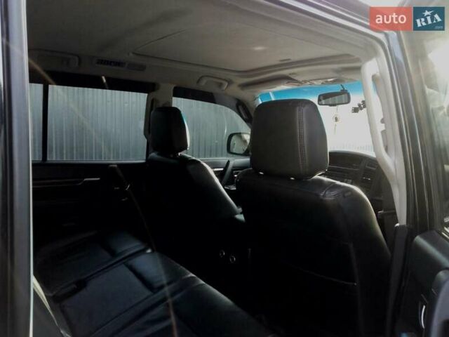 Чорний Міцубісі Паджеро Вагон, об'ємом двигуна 2.97 л та пробігом 190 тис. км за 12200 $, фото 5 на Automoto.ua