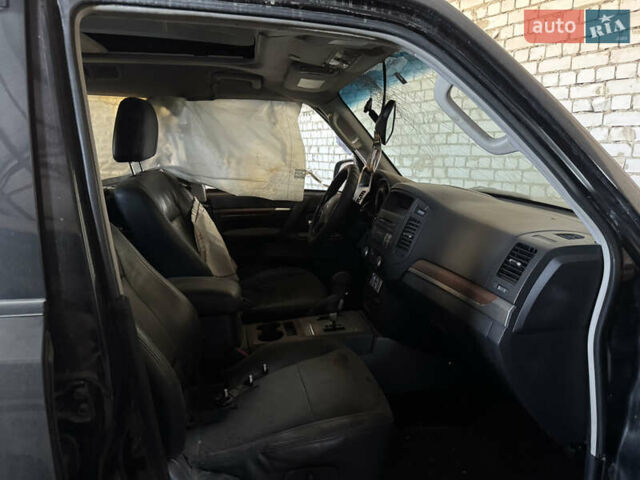 Черный Мицубиси Паджеро Вагон, объемом двигателя 3.2 л и пробегом 300 тыс. км за 5500 $, фото 9 на Automoto.ua