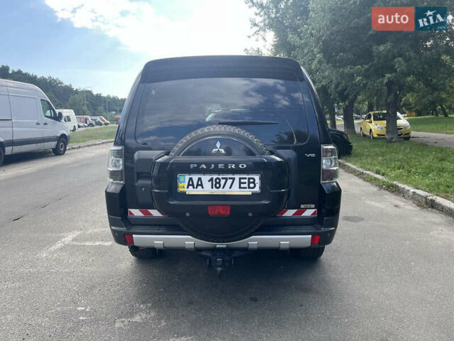 Черный Мицубиси Паджеро Вагон, объемом двигателя 3 л и пробегом 206 тыс. км за 11550 $, фото 4 на Automoto.ua