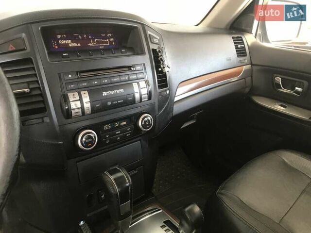 Черный Мицубиси Паджеро Вагон, объемом двигателя 3.2 л и пробегом 284 тыс. км за 12000 $, фото 8 на Automoto.ua