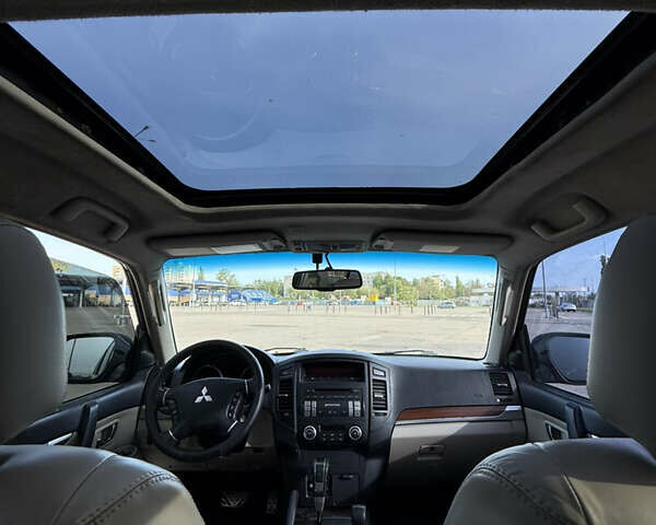 Черный Мицубиси Паджеро Вагон, объемом двигателя 3 л и пробегом 250 тыс. км за 8500 $, фото 7 на Automoto.ua