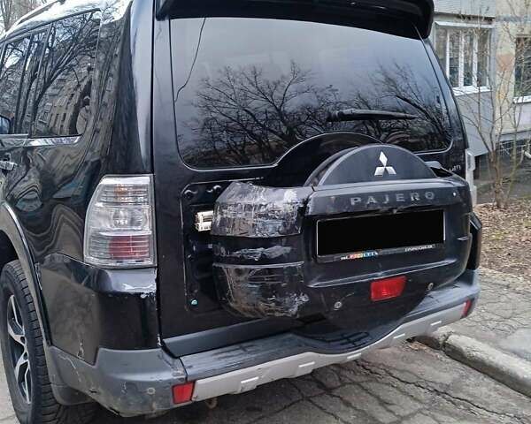 Чорний Міцубісі Паджеро Вагон, об'ємом двигуна 3.2 л та пробігом 600 тис. км за 9400 $, фото 6 на Automoto.ua