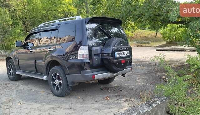 Чорний Міцубісі Паджеро Вагон, об'ємом двигуна 2.97 л та пробігом 190 тис. км за 12200 $, фото 3 на Automoto.ua