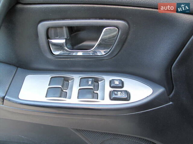 Чорний Міцубісі Паджеро Вагон, об'ємом двигуна 3 л та пробігом 254 тис. км за 10800 $, фото 66 на Automoto.ua