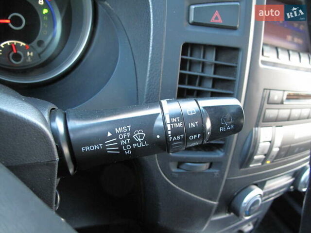 Чорний Міцубісі Паджеро Вагон, об'ємом двигуна 3 л та пробігом 254 тис. км за 10800 $, фото 77 на Automoto.ua