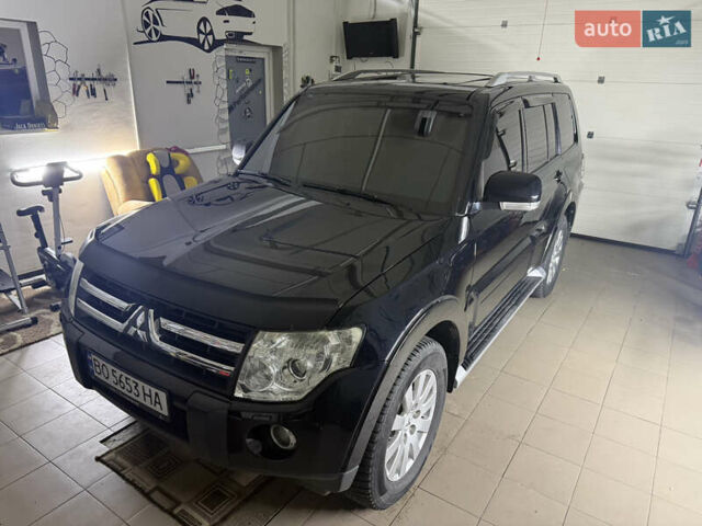 Чорний Міцубісі Паджеро Вагон, об'ємом двигуна 3.2 л та пробігом 270 тис. км за 12950 $, фото 9 на Automoto.ua
