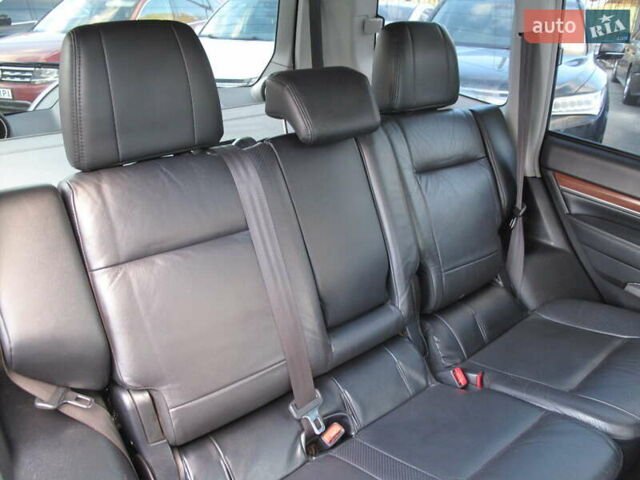 Чорний Міцубісі Паджеро Вагон, об'ємом двигуна 3 л та пробігом 254 тис. км за 10800 $, фото 65 на Automoto.ua