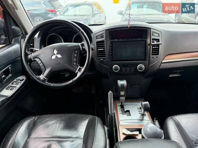 Черный Мицубиси Паджеро Вагон, объемом двигателя 3.2 л и пробегом 230 тыс. км за 13200 $, фото 12 на Automoto.ua