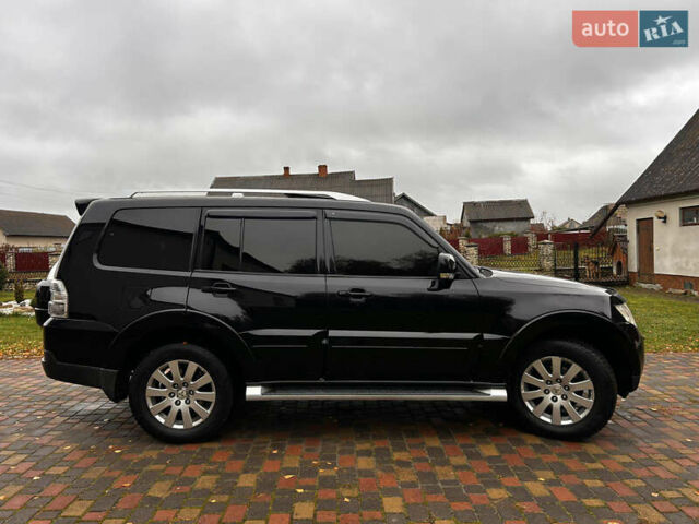 Чорний Міцубісі Паджеро Вагон, об'ємом двигуна 3.2 л та пробігом 270 тис. км за 12950 $, фото 35 на Automoto.ua