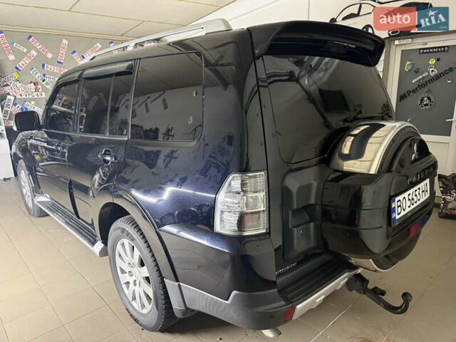 Чорний Міцубісі Паджеро Вагон, об'ємом двигуна 3.2 л та пробігом 270 тис. км за 12950 $, фото 2 на Automoto.ua