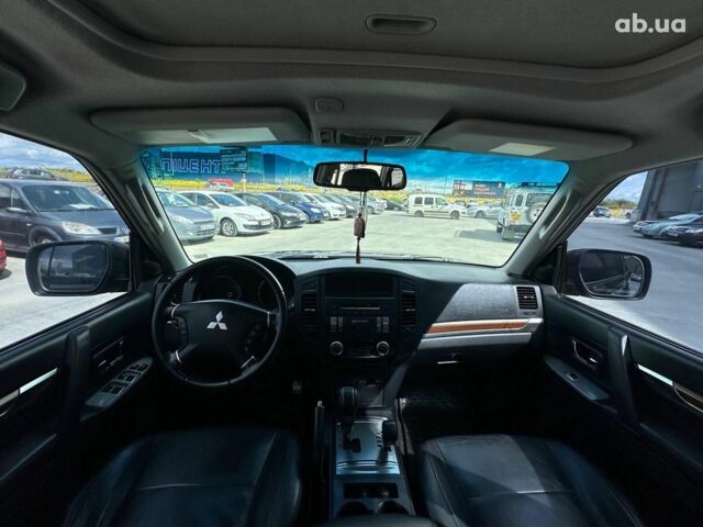 Черный Мицубиси Паджеро Вагон, объемом двигателя 3.2 л и пробегом 139 тыс. км за 14990 $, фото 31 на Automoto.ua