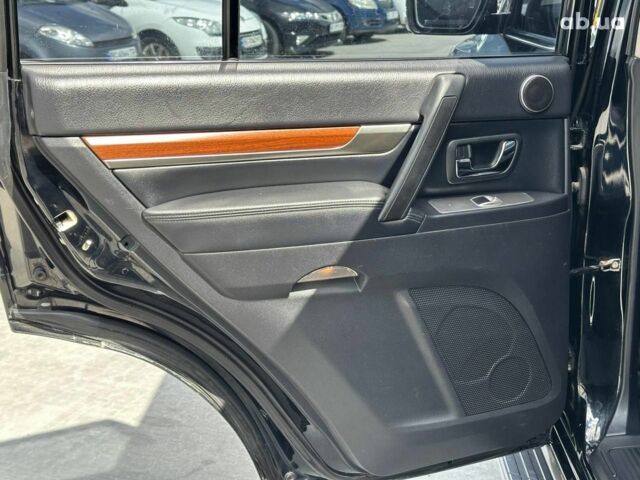 Черный Мицубиси Паджеро Вагон, объемом двигателя 3.2 л и пробегом 139 тыс. км за 14990 $, фото 28 на Automoto.ua