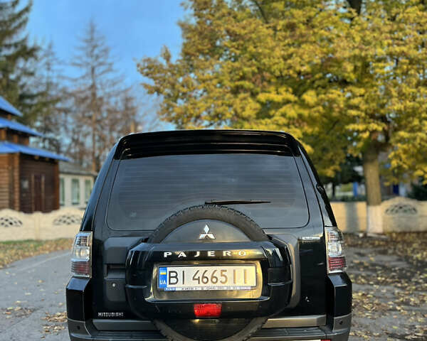 Чорний Міцубісі Паджеро Вагон, об'ємом двигуна 3.8 л та пробігом 208 тис. км за 11500 $, фото 2 на Automoto.ua