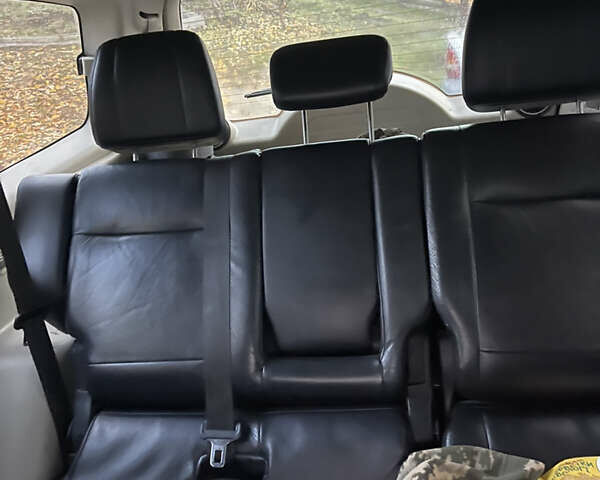 Черный Мицубиси Паджеро Вагон, объемом двигателя 3.83 л и пробегом 315 тыс. км за 12000 $, фото 2 на Automoto.ua