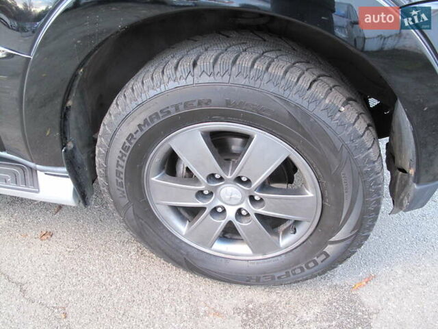 Чорний Міцубісі Паджеро Вагон, об'ємом двигуна 3 л та пробігом 254 тис. км за 10800 $, фото 46 на Automoto.ua