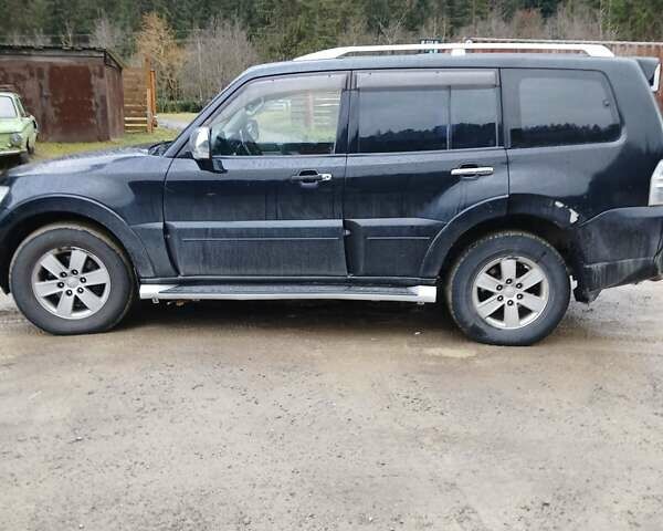 Чорний Міцубісі Паджеро Вагон, об'ємом двигуна 3.2 л та пробігом 470 тис. км за 11200 $, фото 1 на Automoto.ua