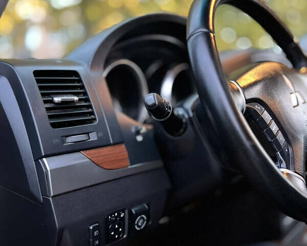 Мицубиси Паджеро Вагон 2007 в Полтаве на Automoto.ua Черный Мицубиси Паджеро Вагон, объемом двигателя 3.8 л и пробегом 208 тыс. км за 11500 $, фото 12 на Automoto.ua