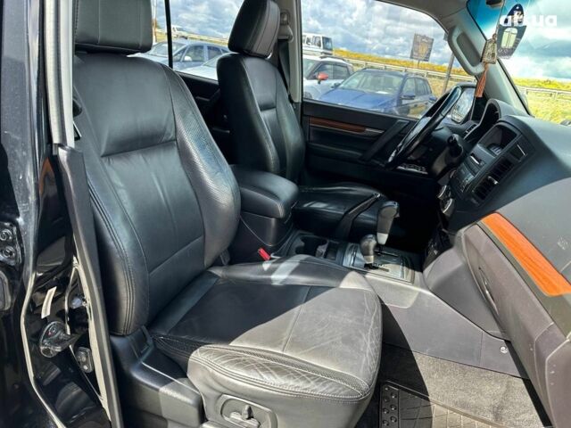 Черный Мицубиси Паджеро Вагон, объемом двигателя 3.2 л и пробегом 139 тыс. км за 14990 $, фото 37 на Automoto.ua