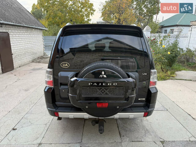 Міцубісі Паджеро Вагон 2007 у Дніпро (Дніпропетровську) на Automoto.ua Чорний Міцубісі Паджеро Вагон, об'ємом двигуна 3 л та пробігом 168 тис. км за 11200 $, фото 6 на Automoto.ua