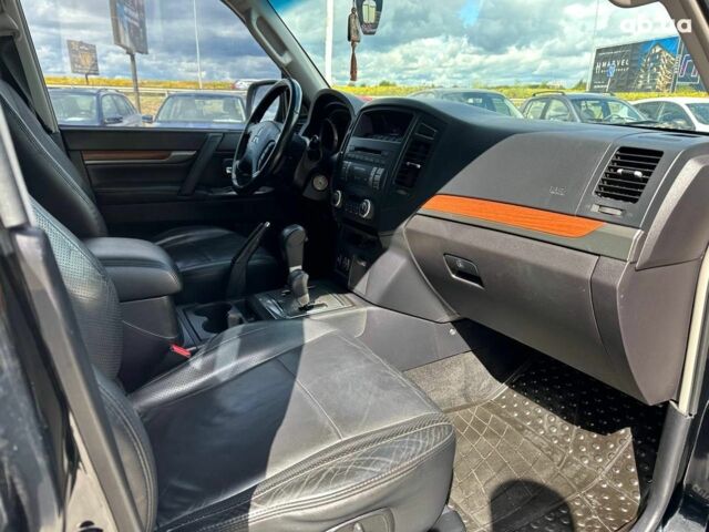 Черный Мицубиси Паджеро Вагон, объемом двигателя 3.2 л и пробегом 139 тыс. км за 14990 $, фото 36 на Automoto.ua