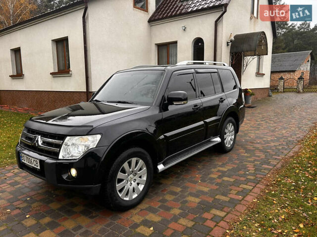 Чорний Міцубісі Паджеро Вагон, об'ємом двигуна 3.2 л та пробігом 270 тис. км за 12950 $, фото 48 на Automoto.ua