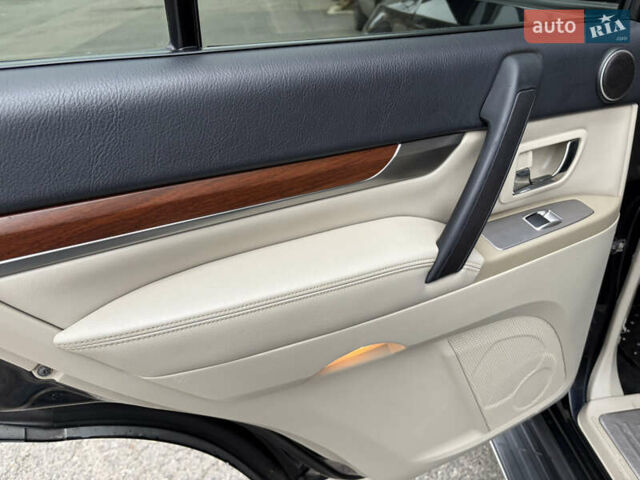 Черный Мицубиси Паджеро Вагон, объемом двигателя 3.8 л и пробегом 180 тыс. км за 13800 $, фото 20 на Automoto.ua