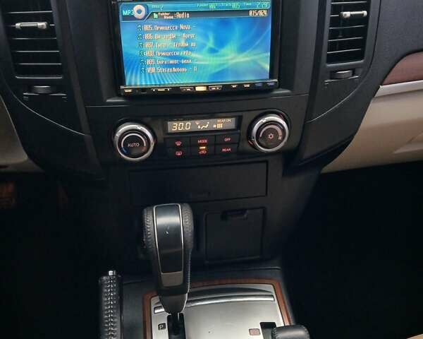 Черный Мицубиси Паджеро Вагон, объемом двигателя 2.97 л и пробегом 316 тыс. км за 11600 $, фото 13 на Automoto.ua