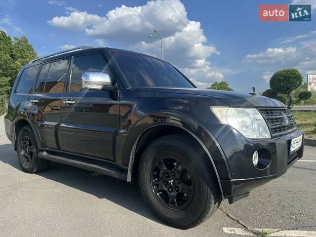 Чорний Міцубісі Паджеро Вагон, об'ємом двигуна 2.97 л та пробігом 219 тис. км за 11800 $, фото 5 на Automoto.ua