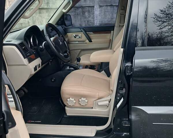 Черный Мицубиси Паджеро Вагон, объемом двигателя 2.97 л и пробегом 316 тыс. км за 11600 $, фото 12 на Automoto.ua