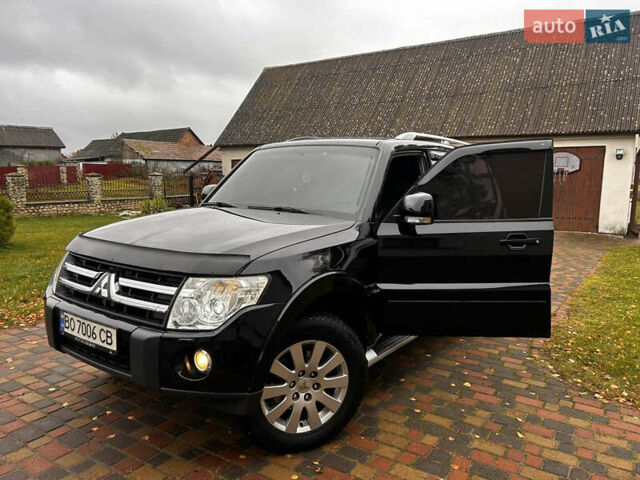 Чорний Міцубісі Паджеро Вагон, об'ємом двигуна 3.2 л та пробігом 270 тис. км за 12950 $, фото 29 на Automoto.ua