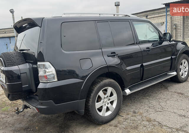 Чорний Міцубісі Паджеро Вагон, об'ємом двигуна 3.8 л та пробігом 207 тис. км за 9950 $, фото 2 на Automoto.ua