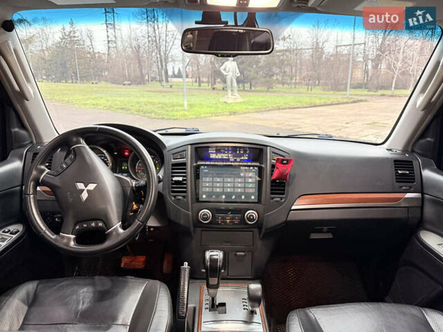 Черный Мицубиси Паджеро Вагон, объемом двигателя 3.83 л и пробегом 218 тыс. км за 10700 $, фото 21 на Automoto.ua