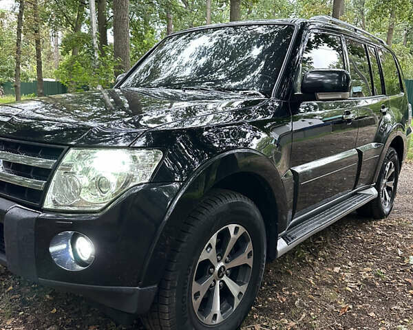Чорний Міцубісі Паджеро Вагон, об'ємом двигуна 2.97 л та пробігом 240 тис. км за 11000 $, фото 3 на Automoto.ua
