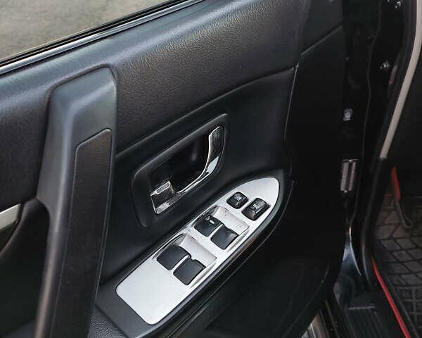 Чорний Міцубісі Паджеро Вагон, об'ємом двигуна 2.97 л та пробігом 286 тис. км за 9400 $, фото 8 на Automoto.ua