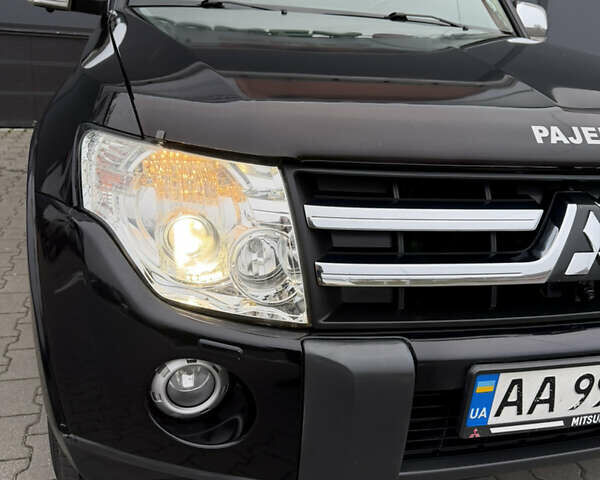 Черный Мицубиси Паджеро Вагон, объемом двигателя 2.97 л и пробегом 218 тыс. км за 11499 $, фото 20 на Automoto.ua