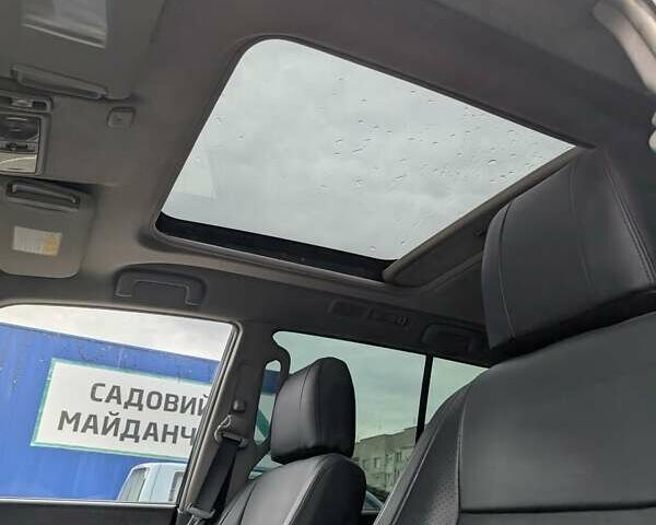 Чорний Міцубісі Паджеро Вагон, об'ємом двигуна 3.2 л та пробігом 240 тис. км за 13200 $, фото 10 на Automoto.ua