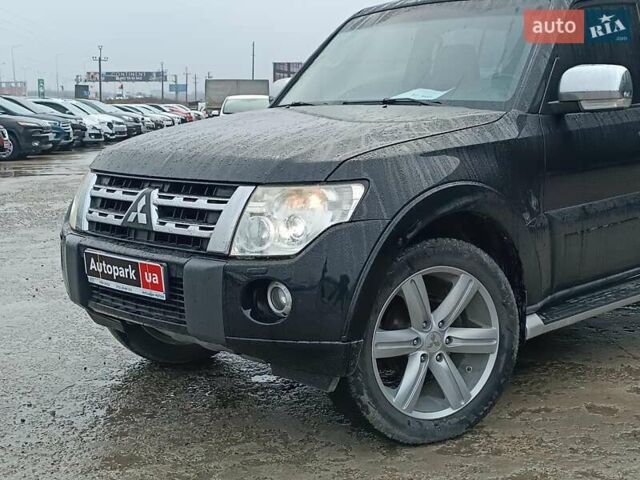 Черный Мицубиси Паджеро Вагон, объемом двигателя 3 л и пробегом 280 тыс. км за 12590 $, фото 1 на Automoto.ua