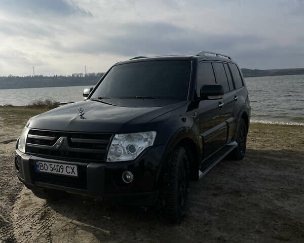 Черный Мицубиси Паджеро Вагон, объемом двигателя 3.2 л и пробегом 281 тыс. км за 10450 $, фото 7 на Automoto.ua